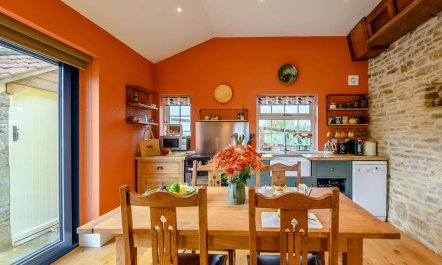 1 Bed in Wotton-under-edge 1
