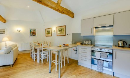 2 Bed in Midhurst 5