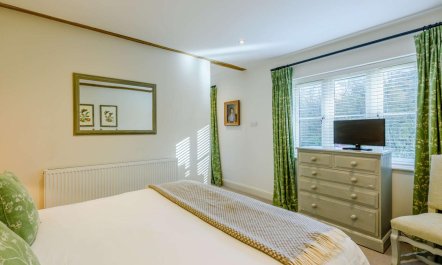 2 Bed in Midhurst 9