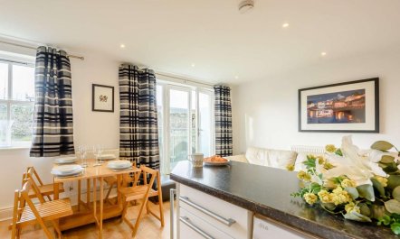 3 Bed in Tenby 3