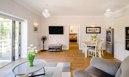 1 Bed in Cheltenham 7