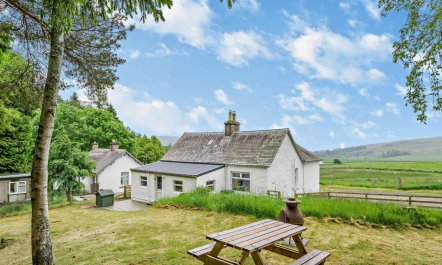 3 Bed in Blairgowrie 1