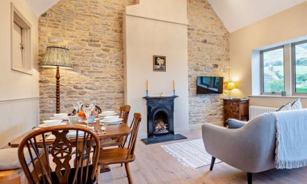 3 Bed in Swanage