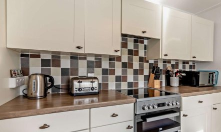 4 Bed in Cardigan 9