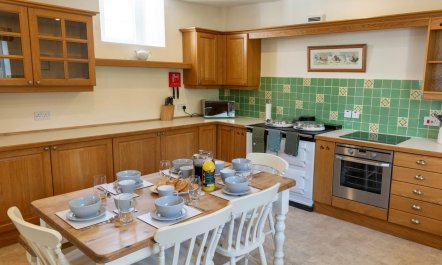 5 Bed in Perth 1