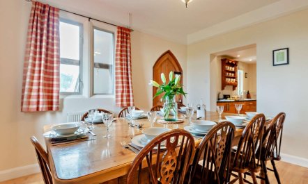 5 Bed in Tewkesbury 8