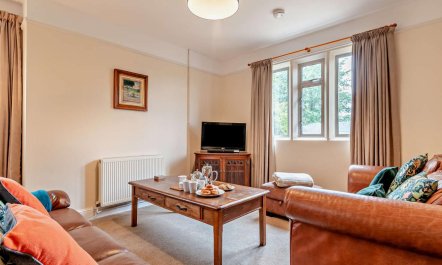 5 Bed in Tewkesbury 7