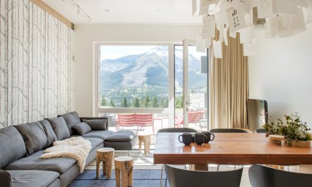 Pine & Place 7