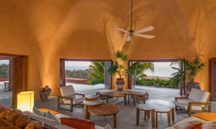 Costa Luxe 5