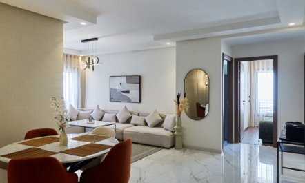 Your Home Away from Home: 2 Bed Flat W/ Parking 263285 5