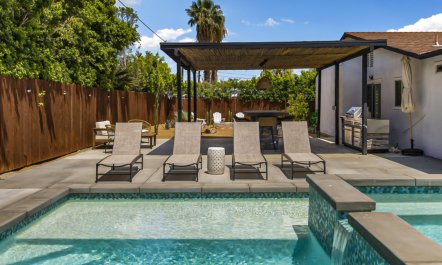 Palm Springs Pause
