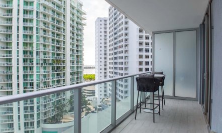 Brickell Skyline Soak 8