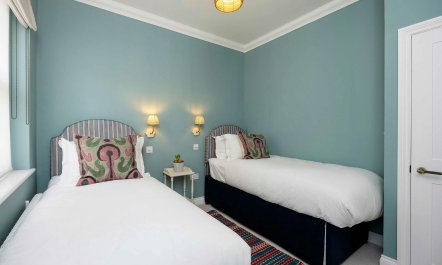 One Residence 9