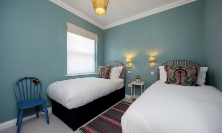 One Residence 8