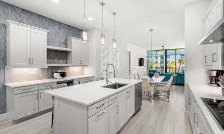 Harbor Island Horizon 8