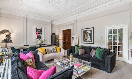 The London Peony 4