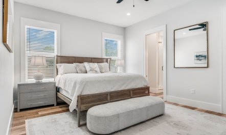 Emerald Seaside 8