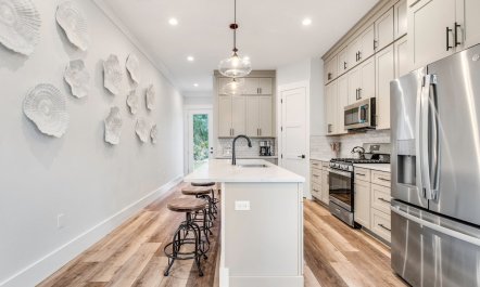 Emerald Seaside 5