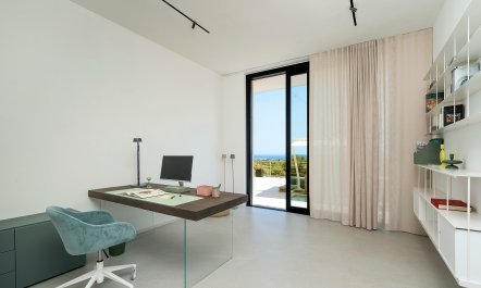 Noto Gold 9