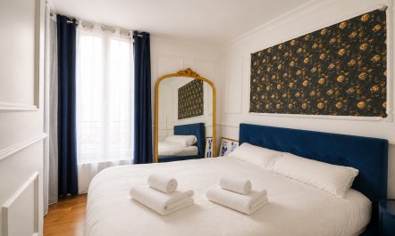 Blue, Gold & Ivory 1