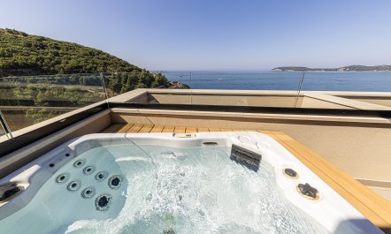 Adriatic Glass 3