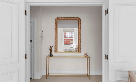 Cadogan & Clover 8