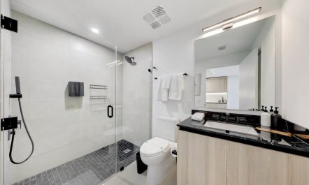 Fifteen Above Brickell 8