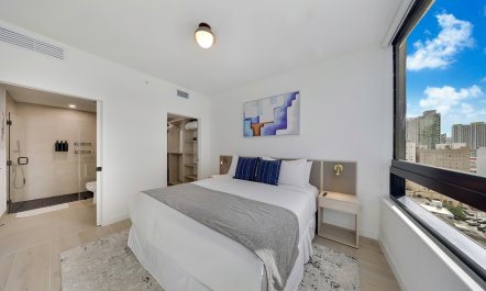 Fifteen Above Brickell 7