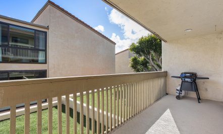The Bluff House 1
