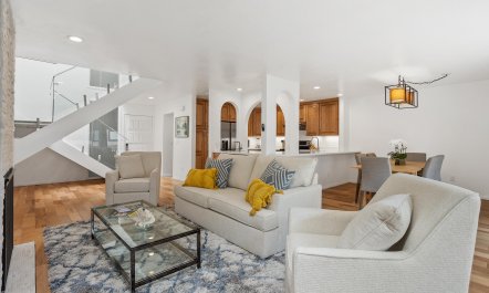 The Bluff House 3