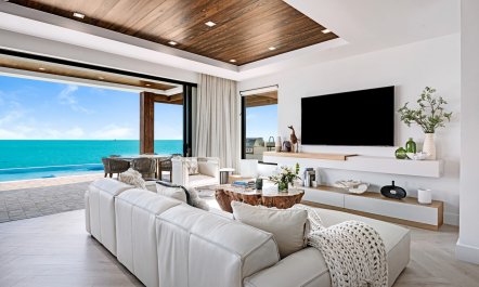 Sweet Long Bay 1