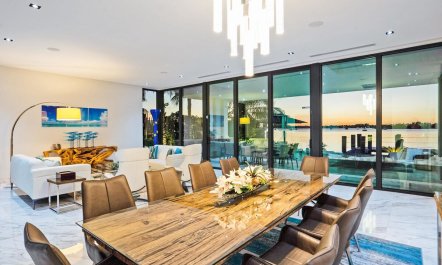Waterfront Light 6