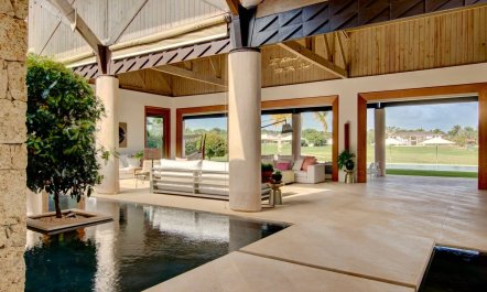 Chavon in Clean Lines 9