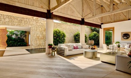 Chavon in Clean Lines 8