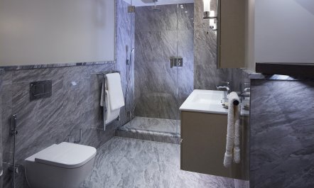 The Kensington Charm 5