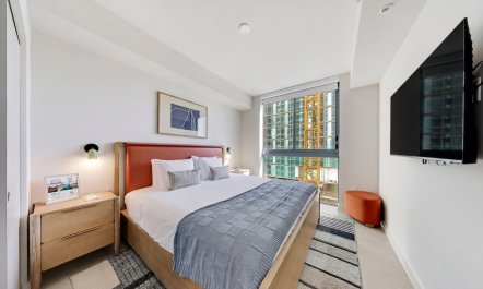 Twenty-Fifth & Skyline 9