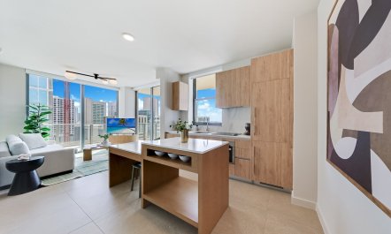 Twenty-Fifth & Skyline 3