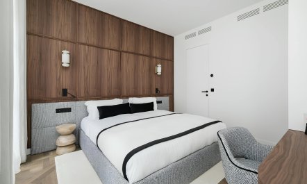 Louvre Royale 6