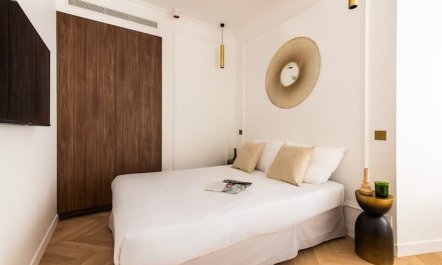 Travertine on Voltaire 8