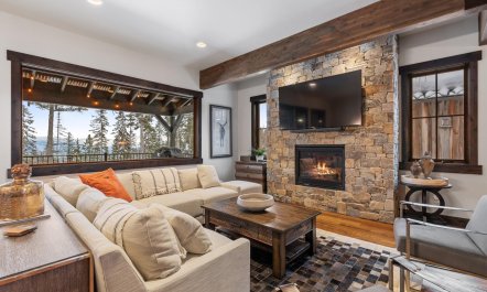 Peaks Retreat 3