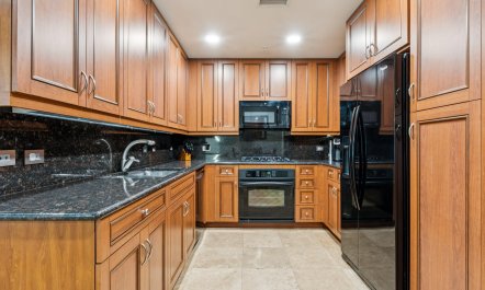Camelview Glass 9