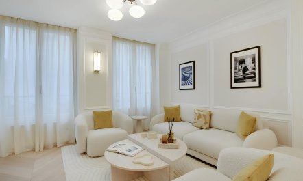 The Elegance of Op&eacute;ra 2