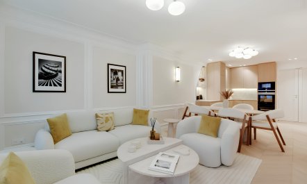 The Elegance of Op&eacute;ra 3