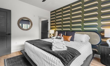 Midtown Sunlit 8