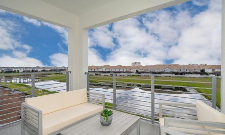 Kissimmee Charm 1