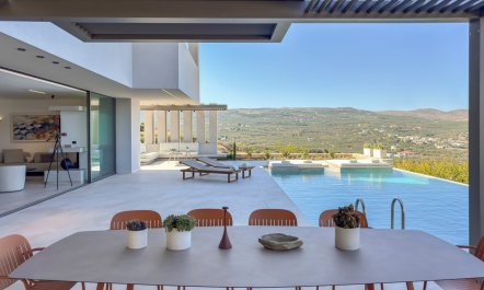 Above Kissamos 2