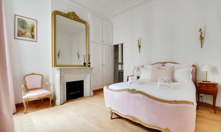 Baroque Elegance 5