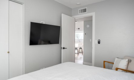 The Mesa Green 8