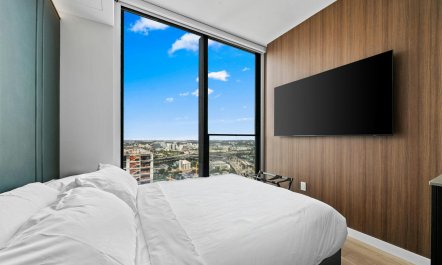 Bay Views & City Vistas 2
