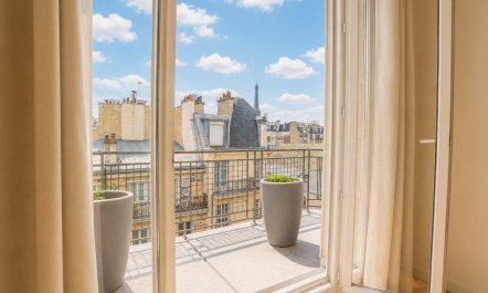 The Paris Postcard 5
